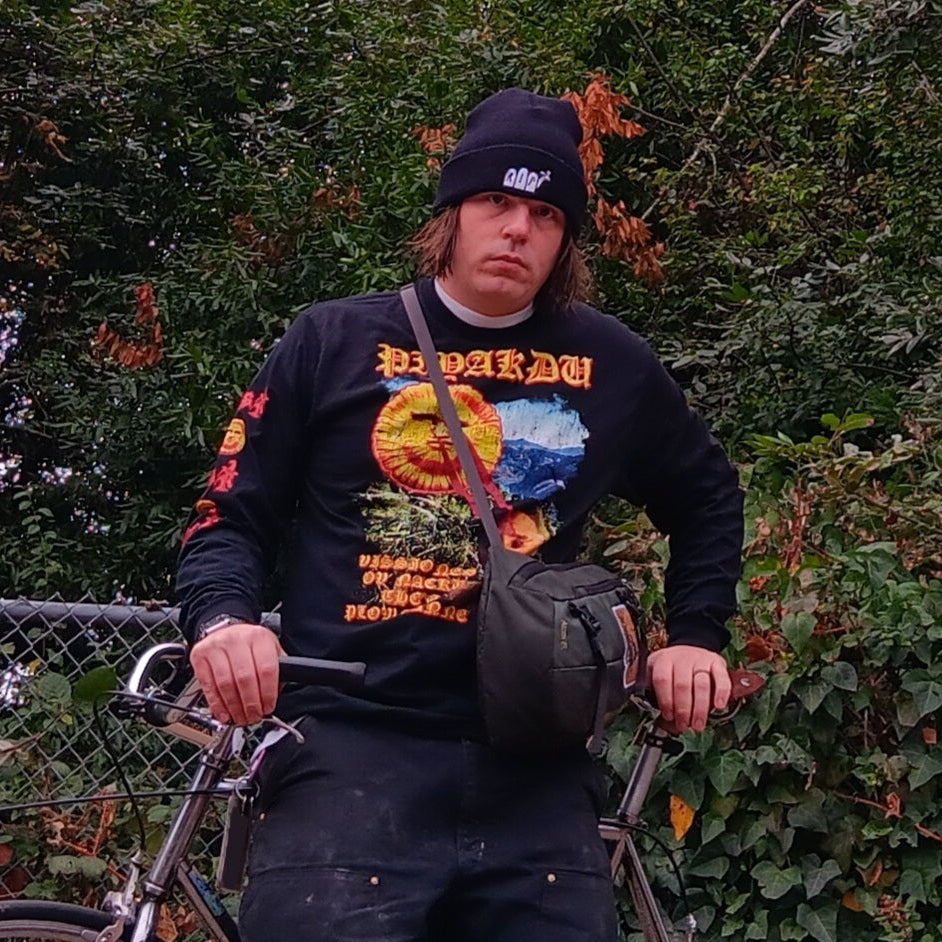 PIYAKDU "Vissiones ov Naeku the'e Plowmanne"  Long Sleeve Shirt